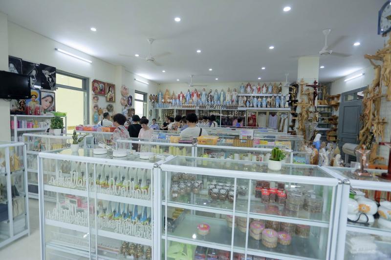 Top 4 Địa chỉ mua bàn thờ và tượng Công giáo đẹp, chất lượng tại Hà Nội