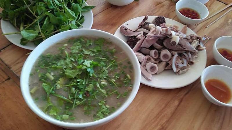 8 Địa chỉ cháo lòng đậm vị Quảng Nam không thể bỏ qua