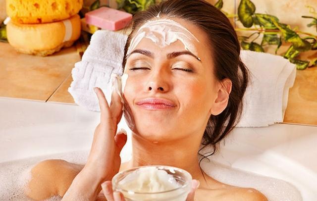 9 Bí Quyết Nuôi Dưỡng Làn Da Tươi Sáng Trong Mùa Mưa