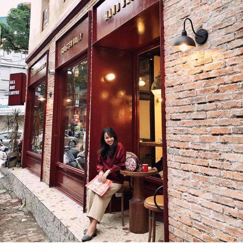 Top 12 điểm thưởng thức cà phê và chè đêm không thể bỏ qua tại Hoàn Kiếm, Hà Nội