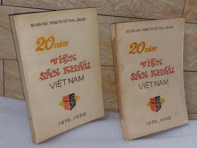 10 địa chỉ vàng cho tín đồ săn sách cũ tại Hà Nội