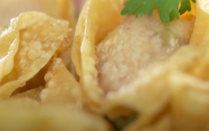 Cách làm hoành thánh bắp chiên giòn thơm lừng, khó cưỡng