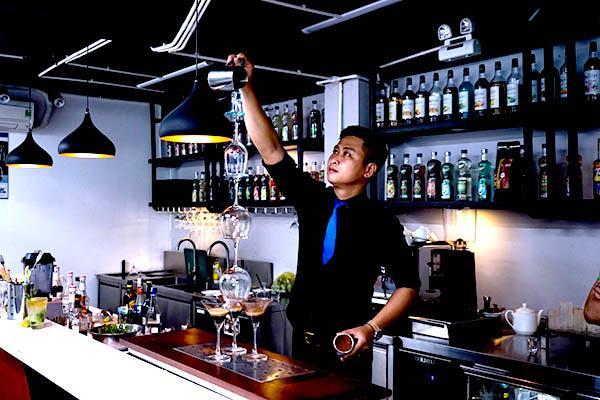 8 địa điểm đào tạo pha chế chất lượng nhất TP.HCM - Nơi biến đam mê thành nghề