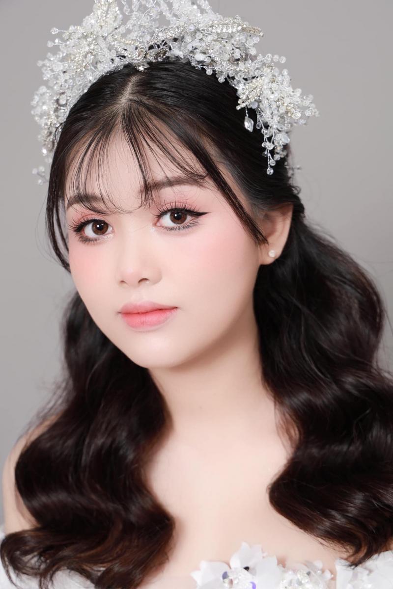 Top 10 địa chỉ trang điểm cô dâu đẹp nhất Định Quán, Đồng Nai - Tôn vinh nét đẹp thuần khiết