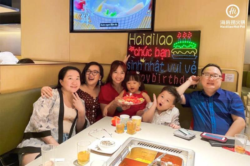 Top 12 Nhà hàng ẩm thực đáng trải nghiệm nhất tại Vincom Nguyễn Chí Thanh, Hà Nội