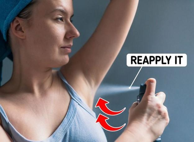 4 Lợi ích đột phá khi dùng lăn khử mùi vào ban đêm bạn không nên bỏ qua