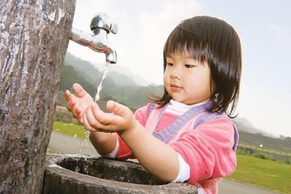 8 Bước Xử Lý Khoa Học Khi Trẻ Bị Bỏng - Hướng Dẫn Từ Chuyên Gia