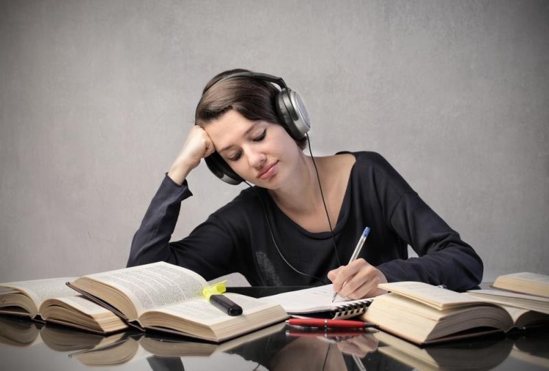 Top 10 bí quyết vàng để học tiếng Anh hiệu quả vượt bậc