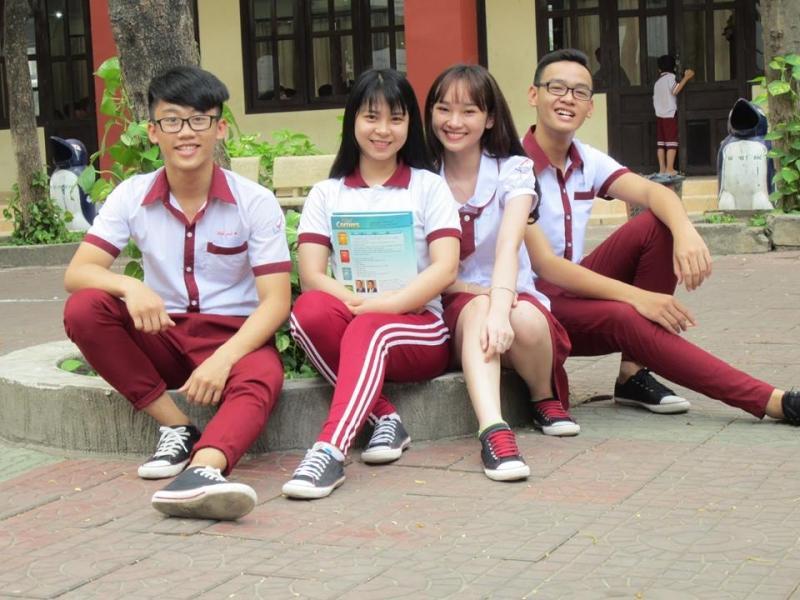 Top 10 Bài văn mẫu tả áo đồng phục học sinh ấn tượng nhất