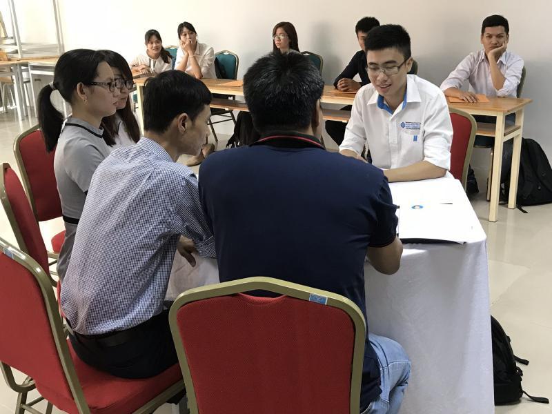 8 Bí quyết vàng giúp bạn tự tin chinh phục buổi phỏng vấn ngân hàng