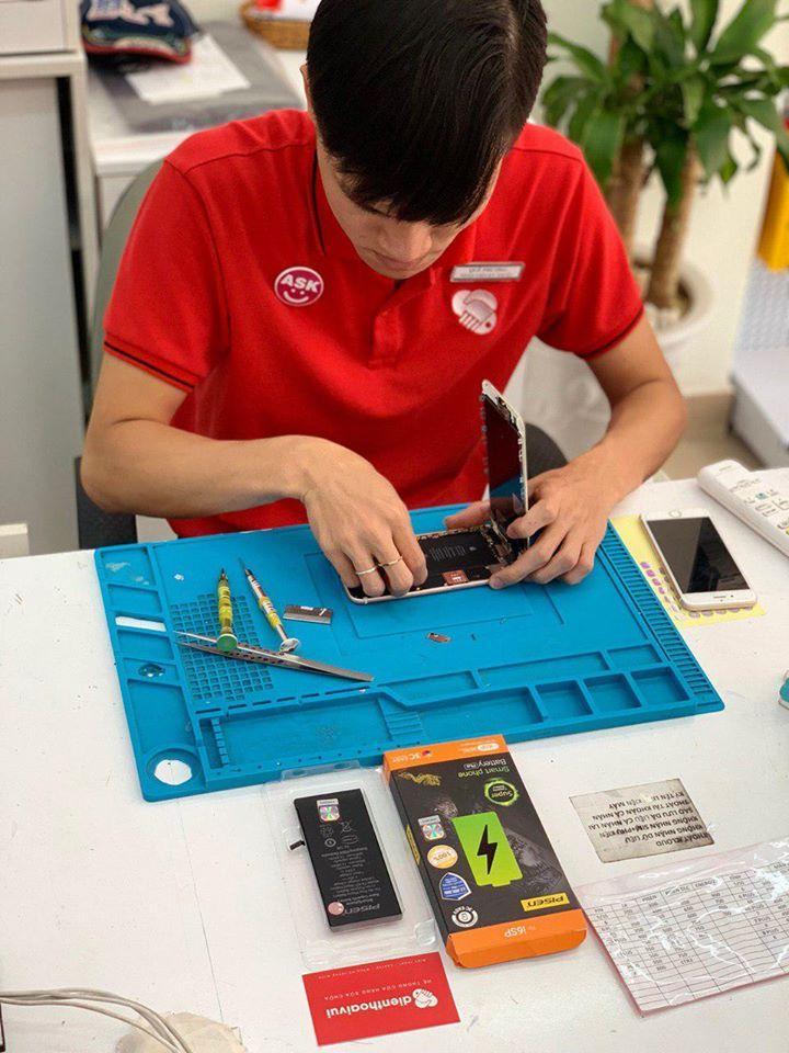 Top 9 Địa điểm thay màn hình iPhone chính hãng đáng tin cậy nhất Hà Nội