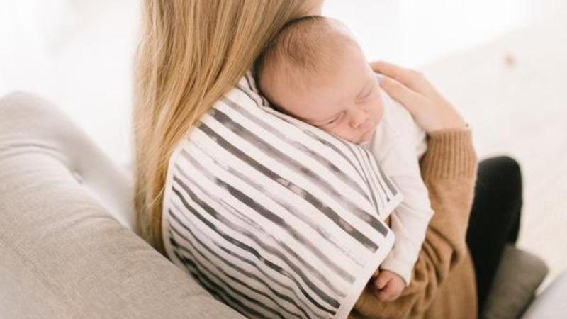3 bí quyết vỗ ợ hơi cho trẻ sơ sinh - kỹ năng vàng cha mẹ không thể bỏ qua