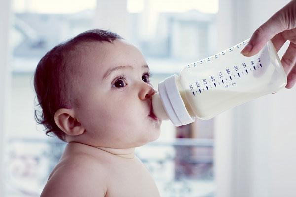 9 Điều cần biết về dị ứng sữa ở trẻ em