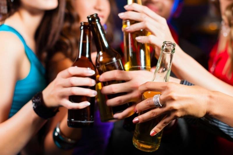 7 Thực Phẩm 'Đánh Cắp' Sự Quyến Rũ Vòng 1 - Hãy Cảnh Giác!