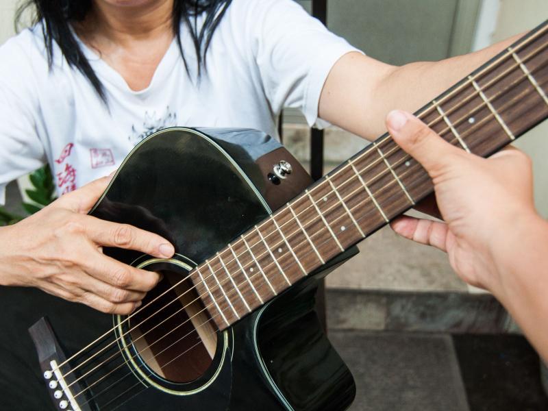7 Bí Quyết Vàng Chọn Đàn Guitar Chất Lượng, Âm Thanh Hoàn Hảo