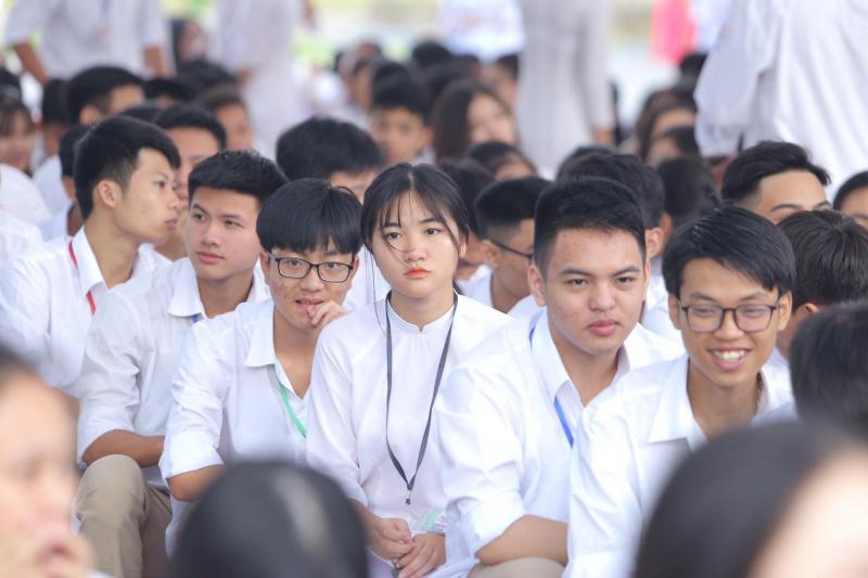 Top 7 bài văn kể chuyện xúc động về tình bạn