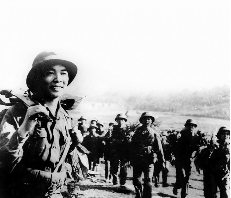 8 bài phân tích xuất sắc nhất về khổ thơ đầu trong thi phẩm "Tây Tiến" của Quang Dũng