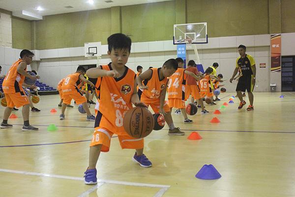 12 Lời Vàng Cha Mẹ Dạy Con - Hành Trang Vàng Cho Sự Trưởng Thành