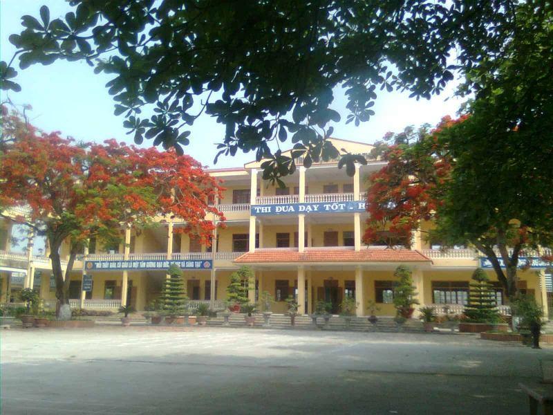 10 Bài Văn Mẫu Tiếng Anh Xuất Sắc Về Mái Trường