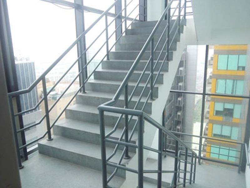 Top 5 Đơn vị thi công thang thoát hiểm đáng tin cậy nhất TP.HCM