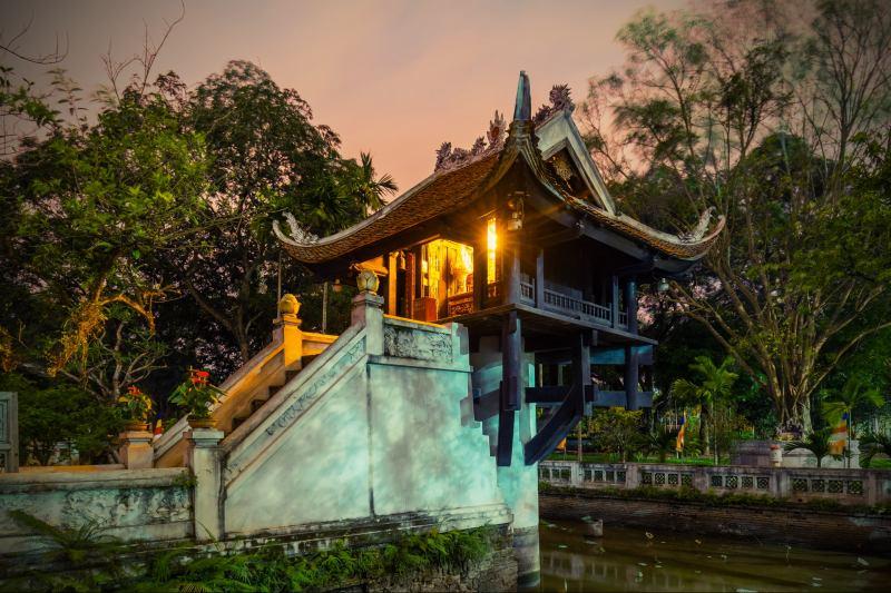 Tuyển chọn 10 bài văn thuyết minh đặc sắc nhất về Chùa Một Cột - Kiến trúc nghìn năm