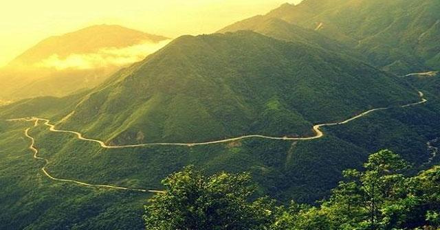 Tuyển tập 11 bài phân tích đặc sắc nhất về bức tranh thiên nhiên trong thi phẩm 'Tây Tiến' của Quang Dũng (Dành cho học sinh lớp 12)