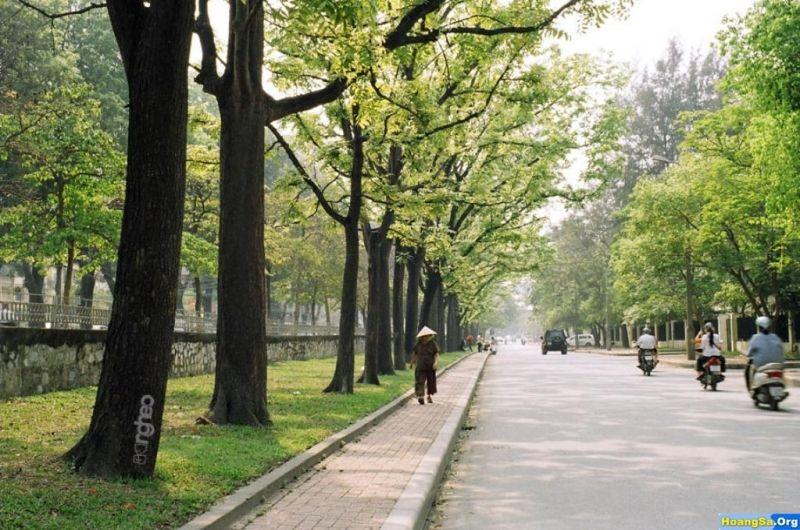 12 Áng thơ xuất sắc của nhà giáo - thi sĩ Hồ Viết Bình