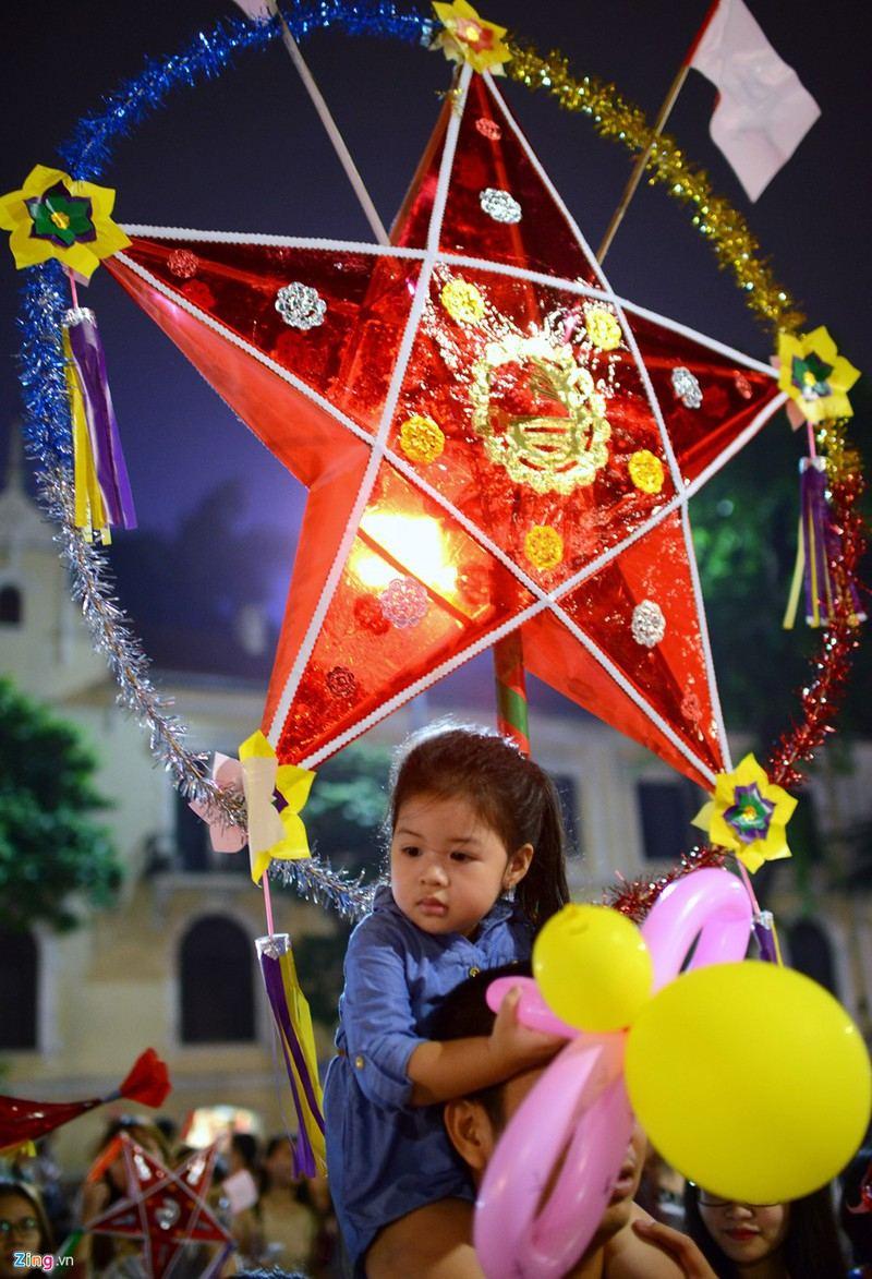12 Áng thơ lấp lánh đêm trăng rằm - Tuyển tập thi ca Trung thu đặc sắc