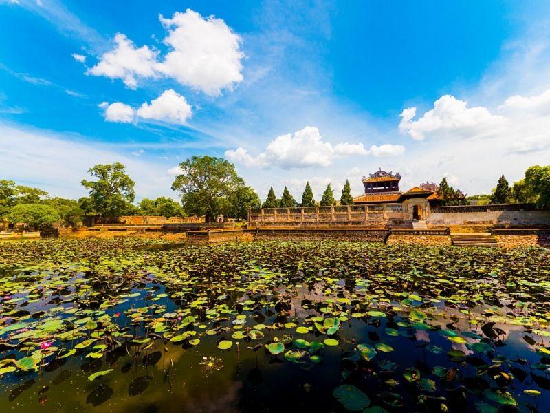 8 Bài văn đặc sắc phân tích tâm trạng nhân vật trữ tình trong "Đây thôn Vĩ Dạ" của Hàn Mặc Tử