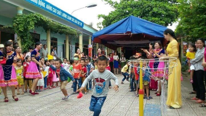 19 Trò chơi tập thể sôi động dành cho bé mầm non ngày khai giảng