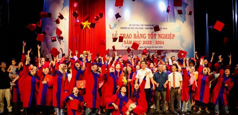 15 Áng Thơ Hay Nhất Về Ký Ức Học Trò