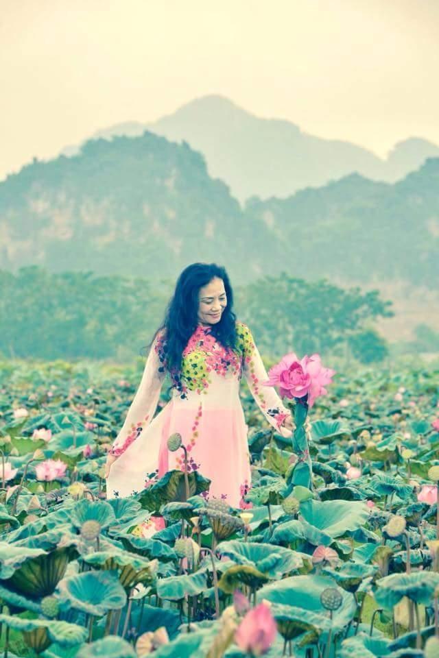 12 Áng thơ tinh tuyển của Nghệ sĩ - Thi nhân Lâm Bình