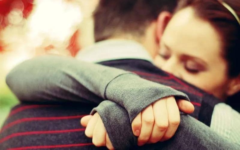 10 Khoảnh Khắc Đơn Giản Nhưng Đong Đầy Hạnh Phúc Của Những Cặp Đôi