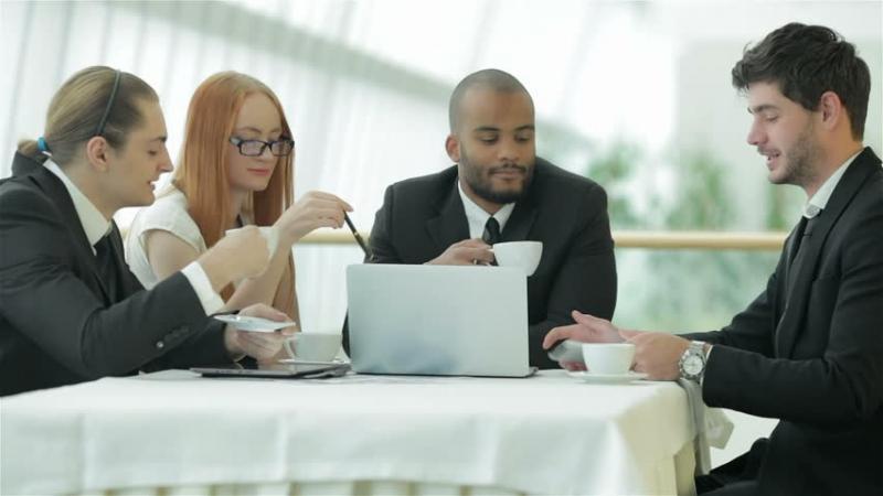 10 Bí Quyết Vàng Giúp Bạn Tỏa Sáng Trước Nhà Tuyển Dụng