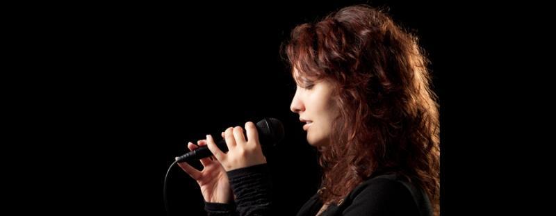 12 Bí quyết vàng giúp giọng hát vút cao và khỏe khoắn