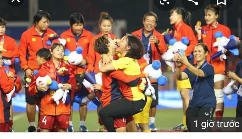 18 Áng thơ chúc mừng tuyển bóng đá nữ Việt Nam đoạt HCV SEA Games 30