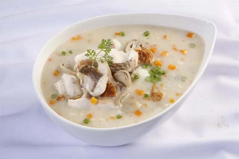 10 địa chỉ thưởng thức cháo trai ngon nhất Hà Nội