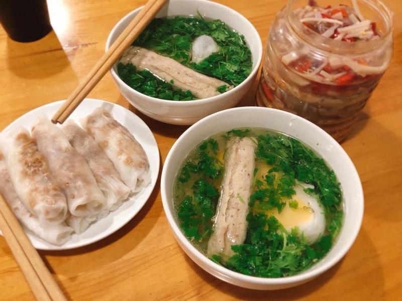 7 địa chỉ bánh cuốn đáng thử nhất Quận Cầu Giấy, Hà Nội
