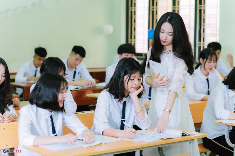 Top 10 Bài văn xúc động nhất về ngày khai giảng THPT