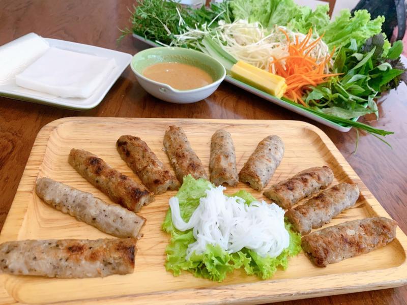 11 địa chỉ nem nướng Nha Trang đáng thử nhất tại Cầu Giấy, Hà Nội