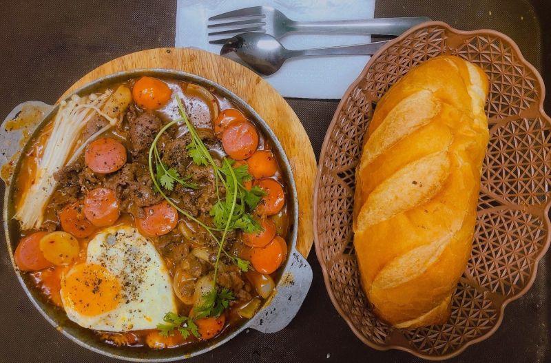4 Địa chỉ bánh mì chảo đáng thử nhất tại Bến Tre