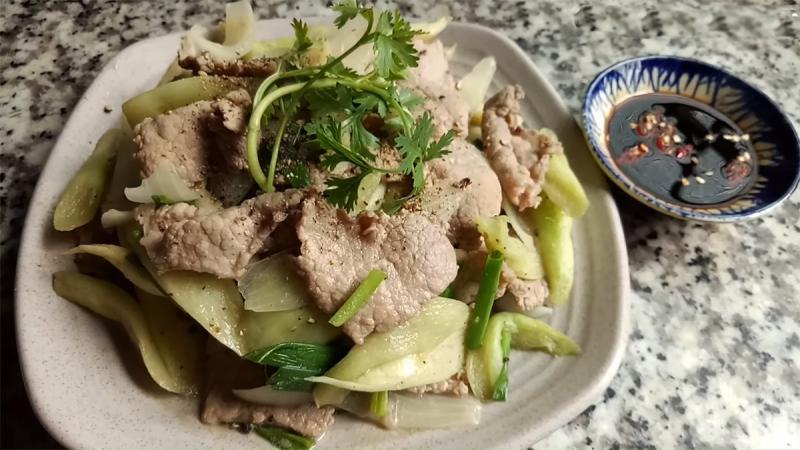 Top 10 món ngon khó cưỡng từ dọc mùng - Bữa cơm gia đình thêm hấp dẫn