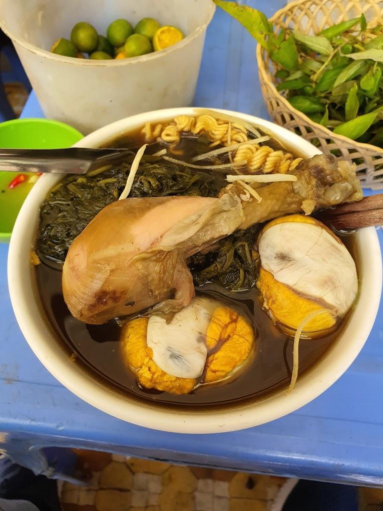 Top 3 điểm thưởng thức trứng vịt lộn đặc biệt nhất Hà Nội