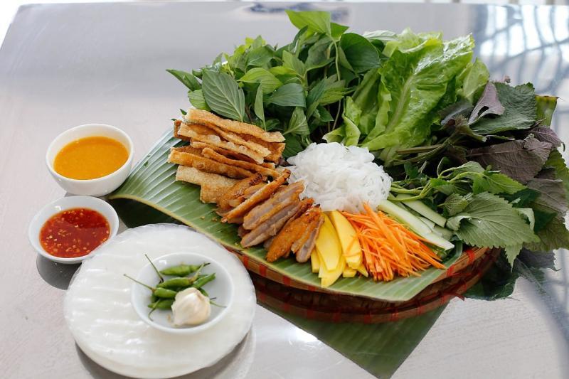 8 địa chỉ nem nướng đáng thử nhất Quận 10, TP.HCM