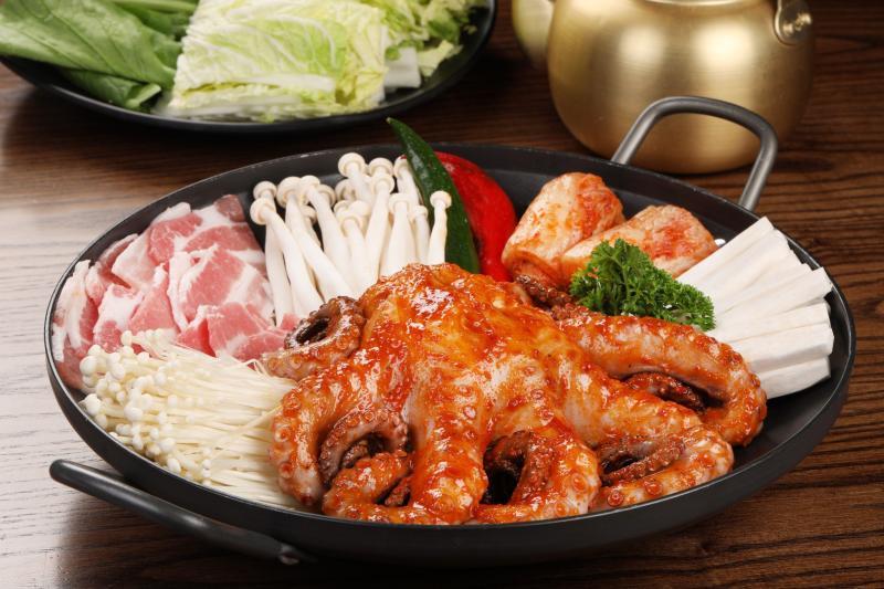 10 món bạch tuộc tuyệt hảo nhất định phải thử ở Hà Nội