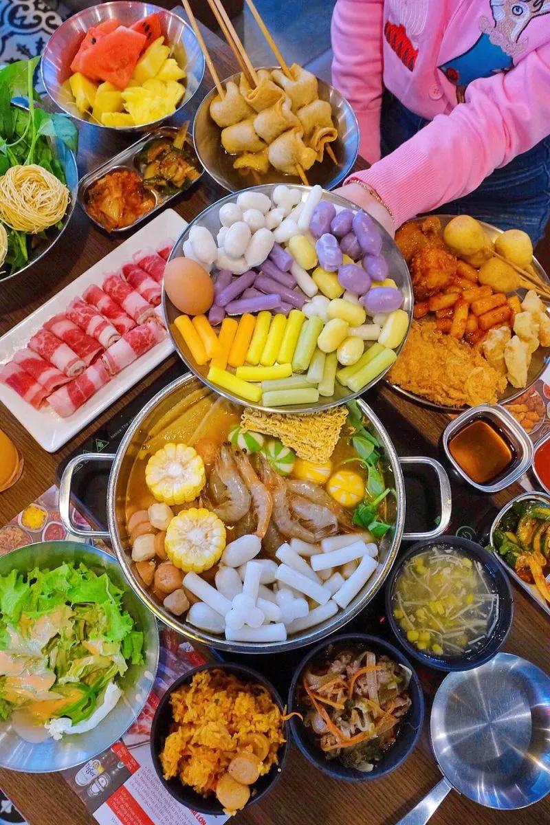 8 Địa chỉ ẩm thực đáng trải nghiệm nhất trên phố Lê Văn Lương, Thanh Xuân, Hà Nội
