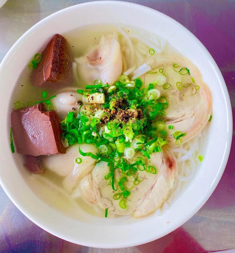 10 quán bánh canh Đà Lạt 'gây thương nhớ' - Hương vị đậm đà níu chân thực khách