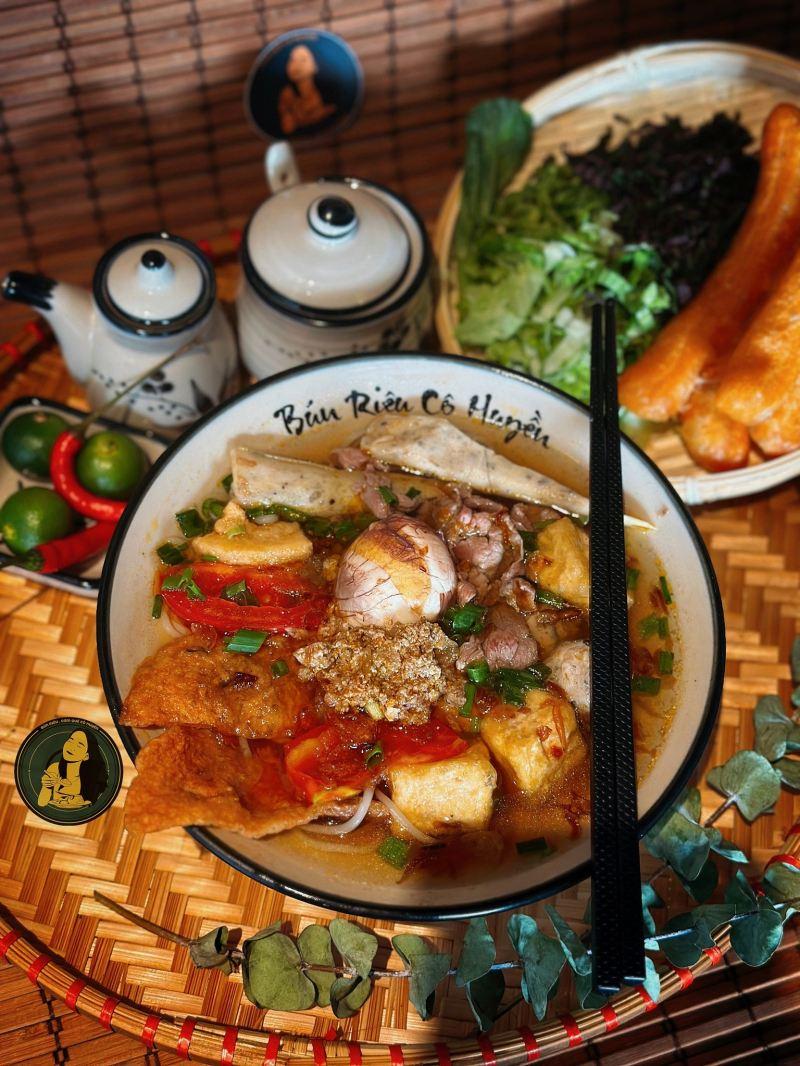 10 điểm đến bún riêu thập cẩm làm say lòng thực khách Hà Thành