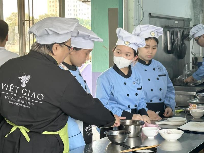 5 địa điểm đào tạo nấu món chay chất lượng hàng đầu TP.HCM