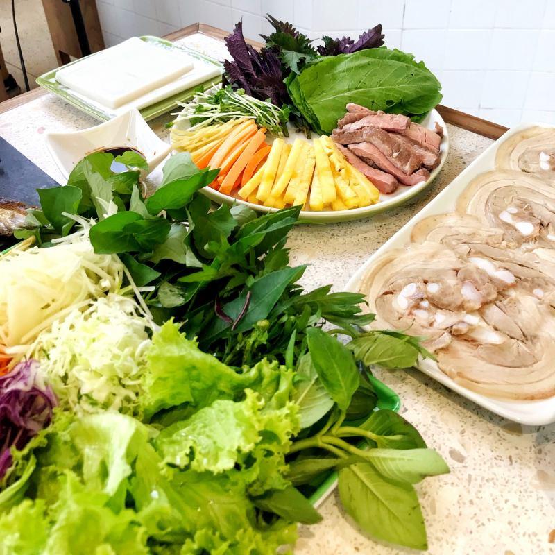 11 địa điểm bánh tráng cuốn thịt heo đỉnh nhất Hà Nội